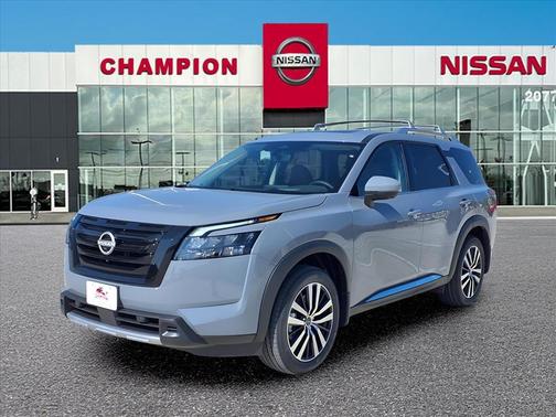 2025 Nissan Pathfinder Platinum FWD