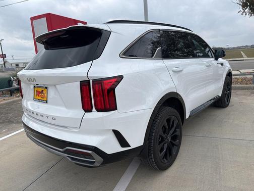 2022 Kia Sorento SX