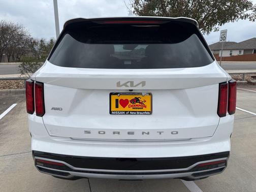 2022 Kia Sorento SX