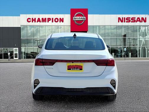 2022 Kia Forte LXS