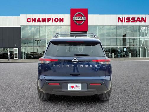 2026 Nissan Pathfinder SV