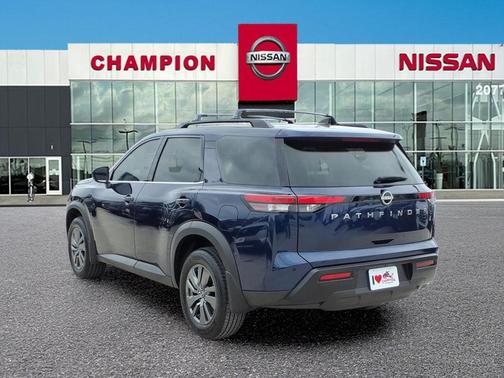 2026 Nissan Pathfinder SV