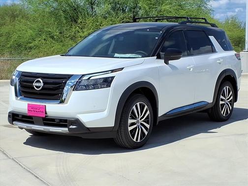 2025 Nissan Pathfinder Platinum FWD