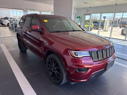 2022 Jeep Grand Cherokee Laredo