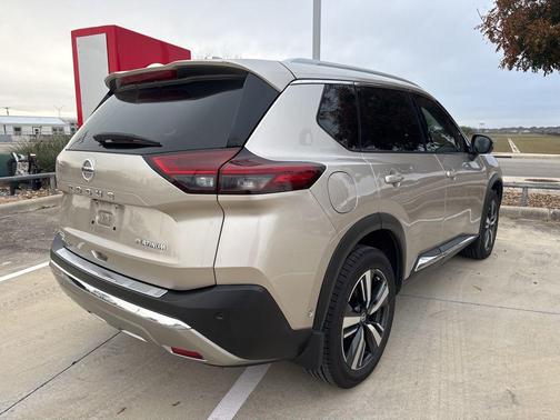 2021 Nissan Rogue Platinum