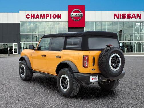 2022 Ford Bronco Badlands