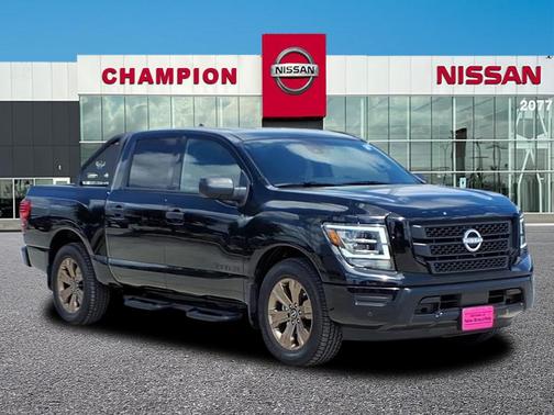 2024 Nissan Titan SV