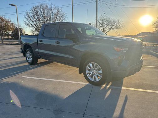 2024 Chevrolet Silverado 1500 Custom