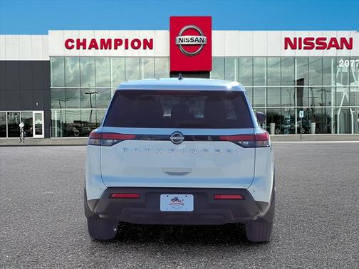 2024 Nissan Pathfinder S FWD