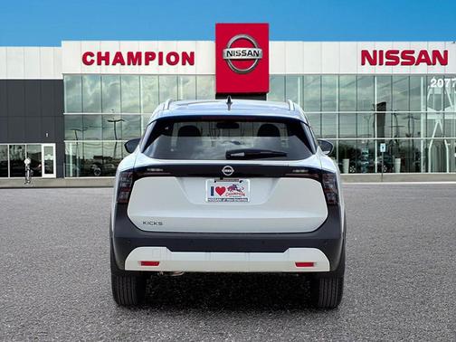 2026 Nissan Kicks SV