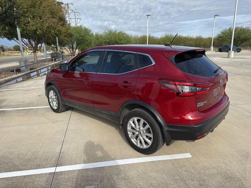 2020 Nissan Rogue Sport S