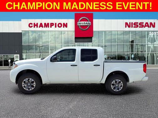 Glacier White 2019 Nissan Frontier Desert Runner