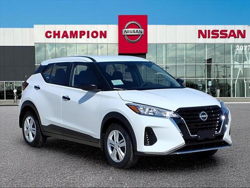 2025 Nissan Kicks S