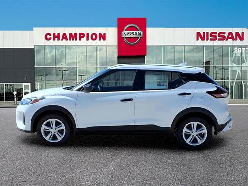2025 Nissan Kicks S