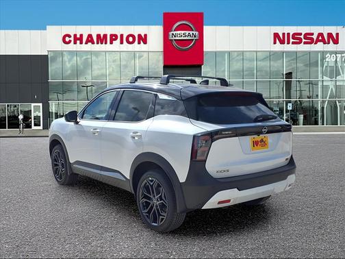 2026 Nissan Kicks SR