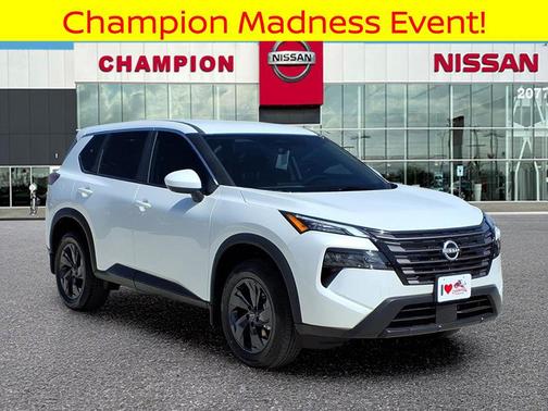 Everest White Pearl Tricoat 2026 Nissan Rogue SV