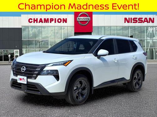 Everest White Pearl Tricoat 2026 Nissan Rogue SV