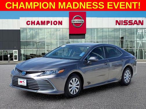 2022 Toyota Camry LE