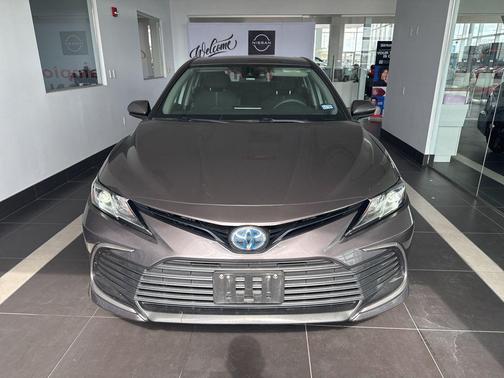 2022 Toyota Camry LE