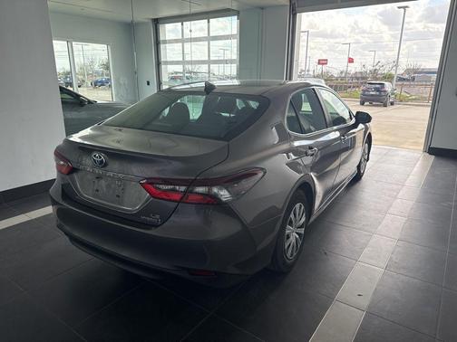 2022 Toyota Camry LE