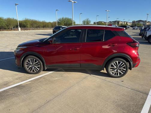 2021 Nissan Kicks SV