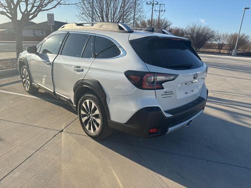 2024 Subaru Outback Touring XT