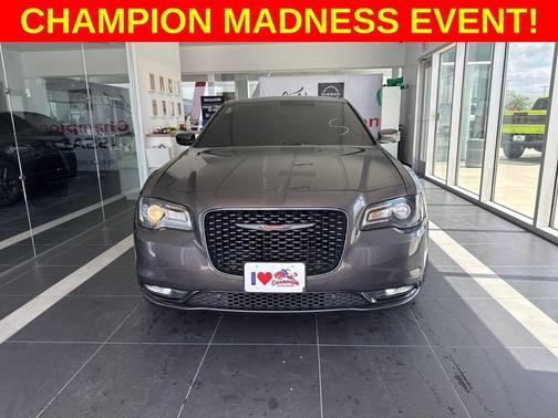 Granite Crystal Metallic Clearcoat 2022 Chrysler 300 S