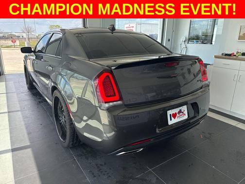 Granite Crystal Metallic Clearcoat 2022 Chrysler 300 S