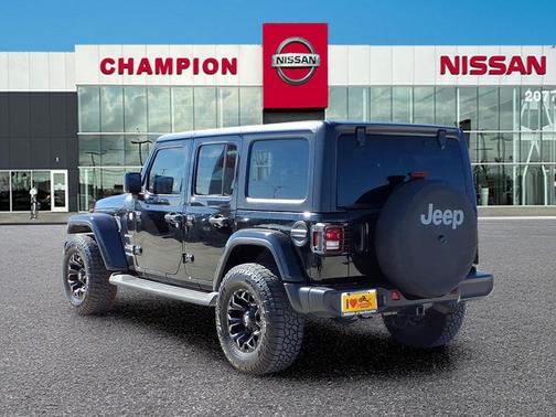 2022 Jeep Wrangler Unlimited Sahara