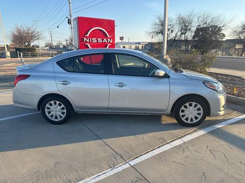 2017 Nissan Versa 1.6 SV