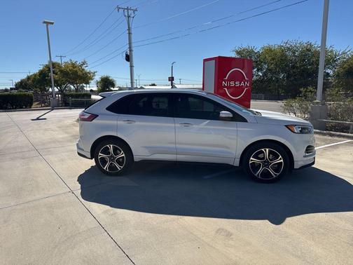 2019 Ford Edge ST