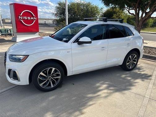 2023 Audi Q5 45 S line Premium Plus
