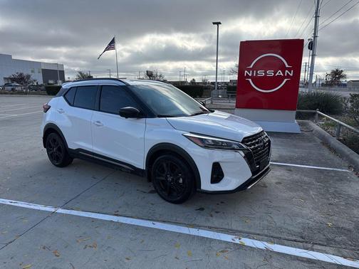 2024 Nissan Kicks SR