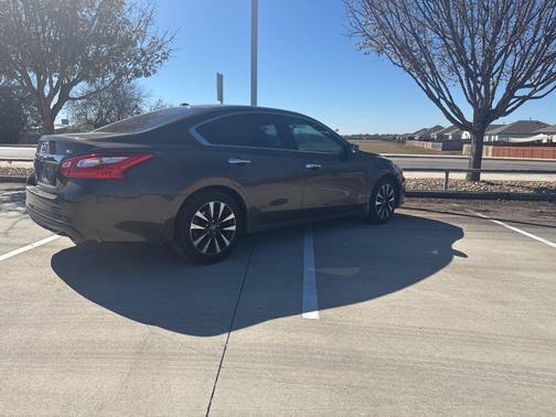 2016 Nissan Altima 2.5 SV