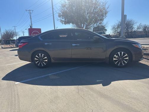 2016 Nissan Altima 2.5 SV