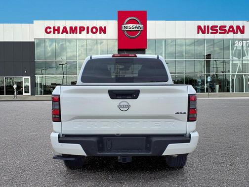 2026 Nissan Frontier SV