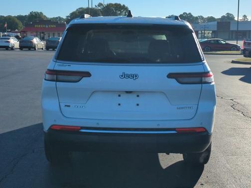 Bright White Clearcoat 2021 Jeep Grand Cherokee LIMITED