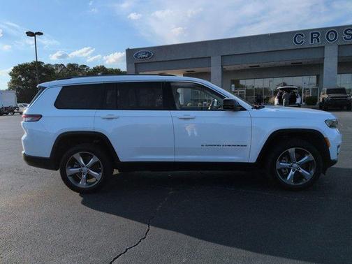 Bright White Clearcoat 2022 Jeep Grand Cherokee L Limited