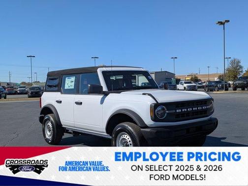 Oxford White 2025 Ford Bronco Base