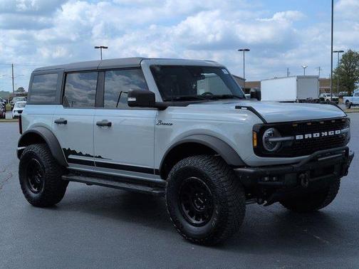 Cactus Green / Gray 2023 Ford Bronco Wildtrak