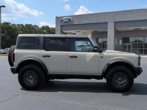 Beige 2025 Ford Bronco Badlands