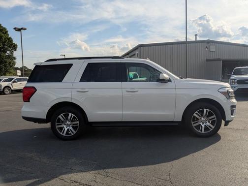 2024 Ford Expedition XLT