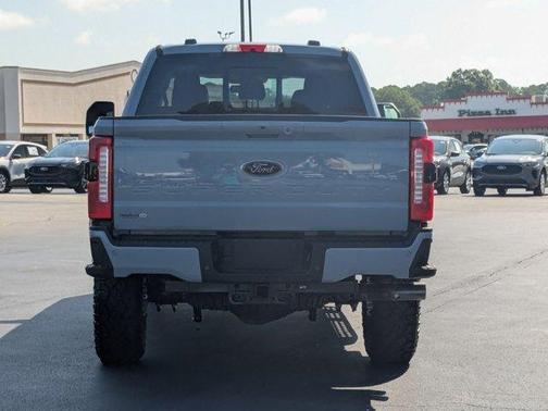 2025 Ford F-350 Lariat Super Duty