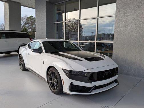 2024 Ford Mustang Dark Horse
