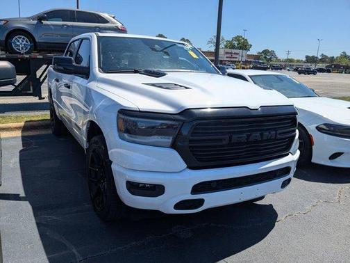 Bright White Clearcoat 2024 RAM 1500 Laramie
