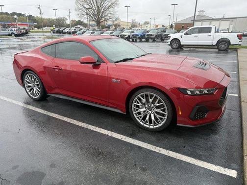 2024 Ford Mustang GT Premium