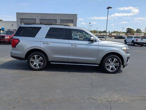 2023 Ford Expedition XLT