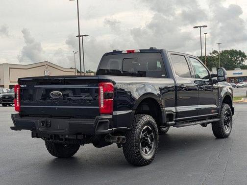 2025 Ford F-350 Lariat Super Duty