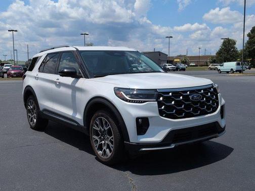 White Metallic 2025 Ford Explorer Platinum