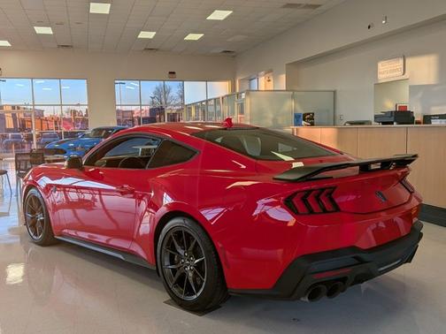 2024 Ford Mustang DARK HORSE